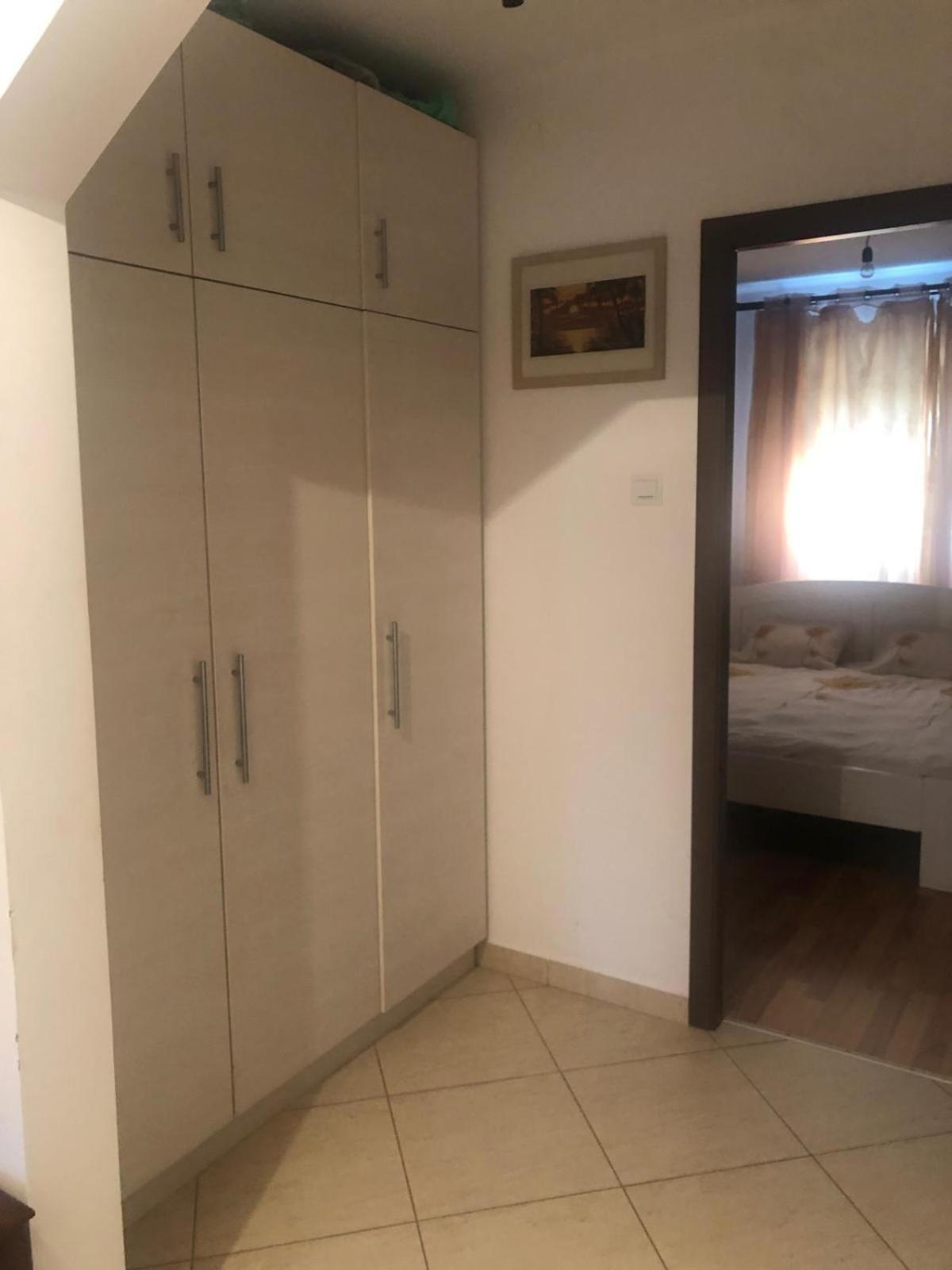 Apartament Cu 3 Camere La Poala Muntilor Fagaras Victoria  Exterior foto