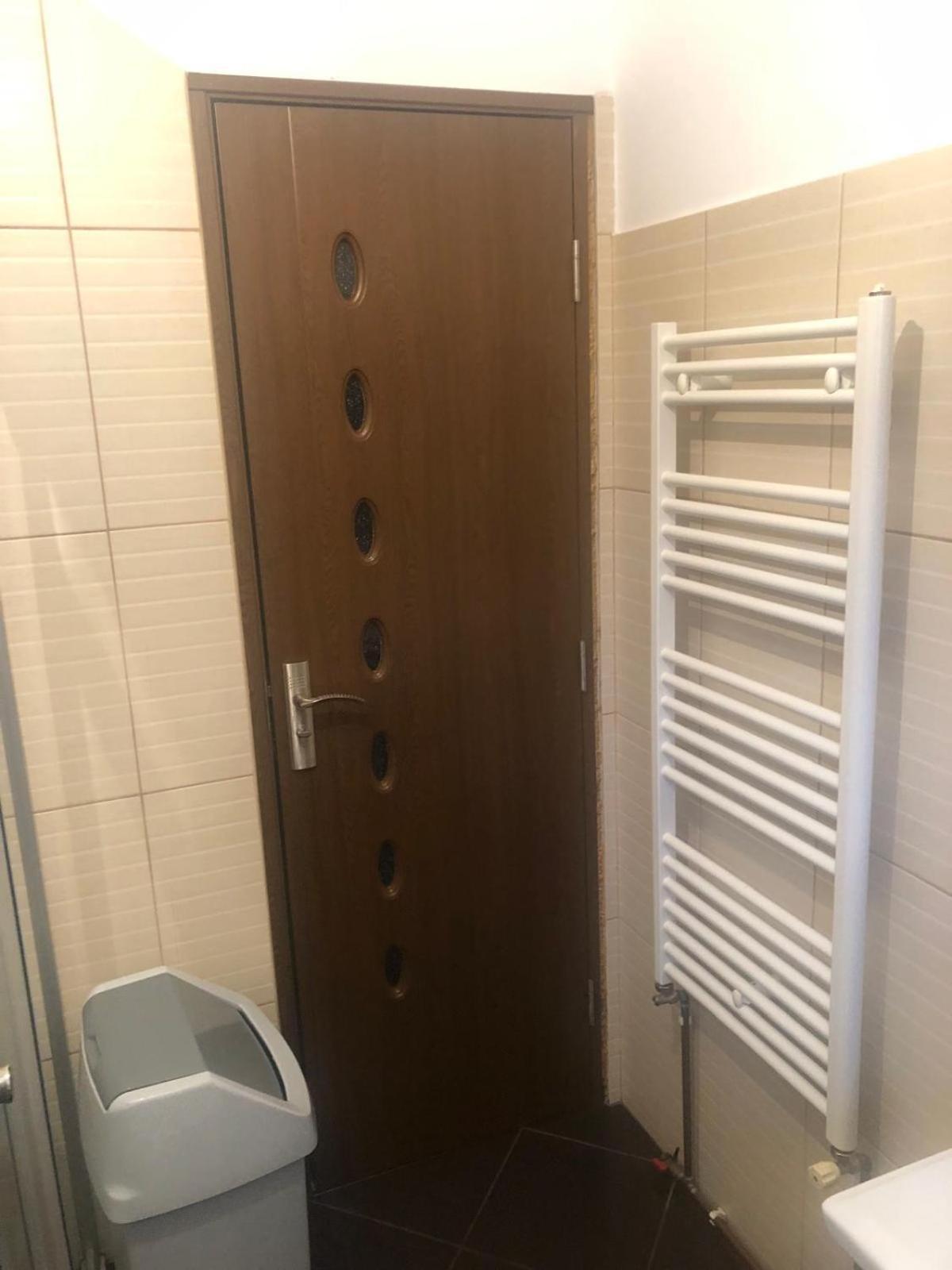 Apartament Cu 3 Camere La Poala Muntilor Fagaras Victoria  Exterior foto